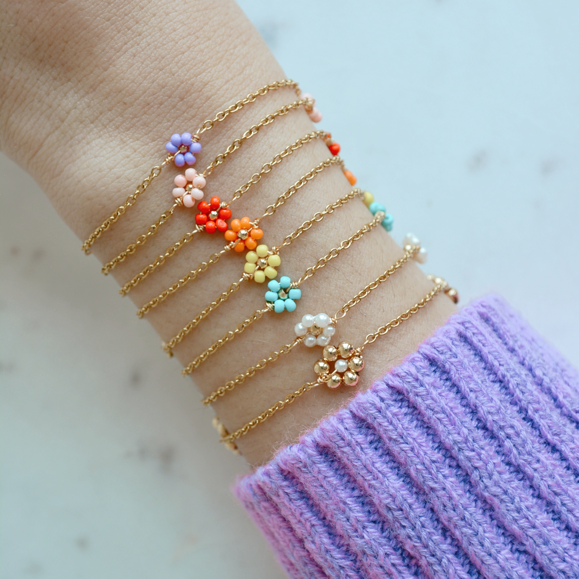 Daisy beads bracelet deals