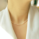 Dainty Classy Pearl Necklace