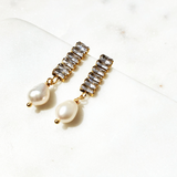 Venus Pearl Earrings