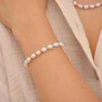 beaded pearl bracelet 