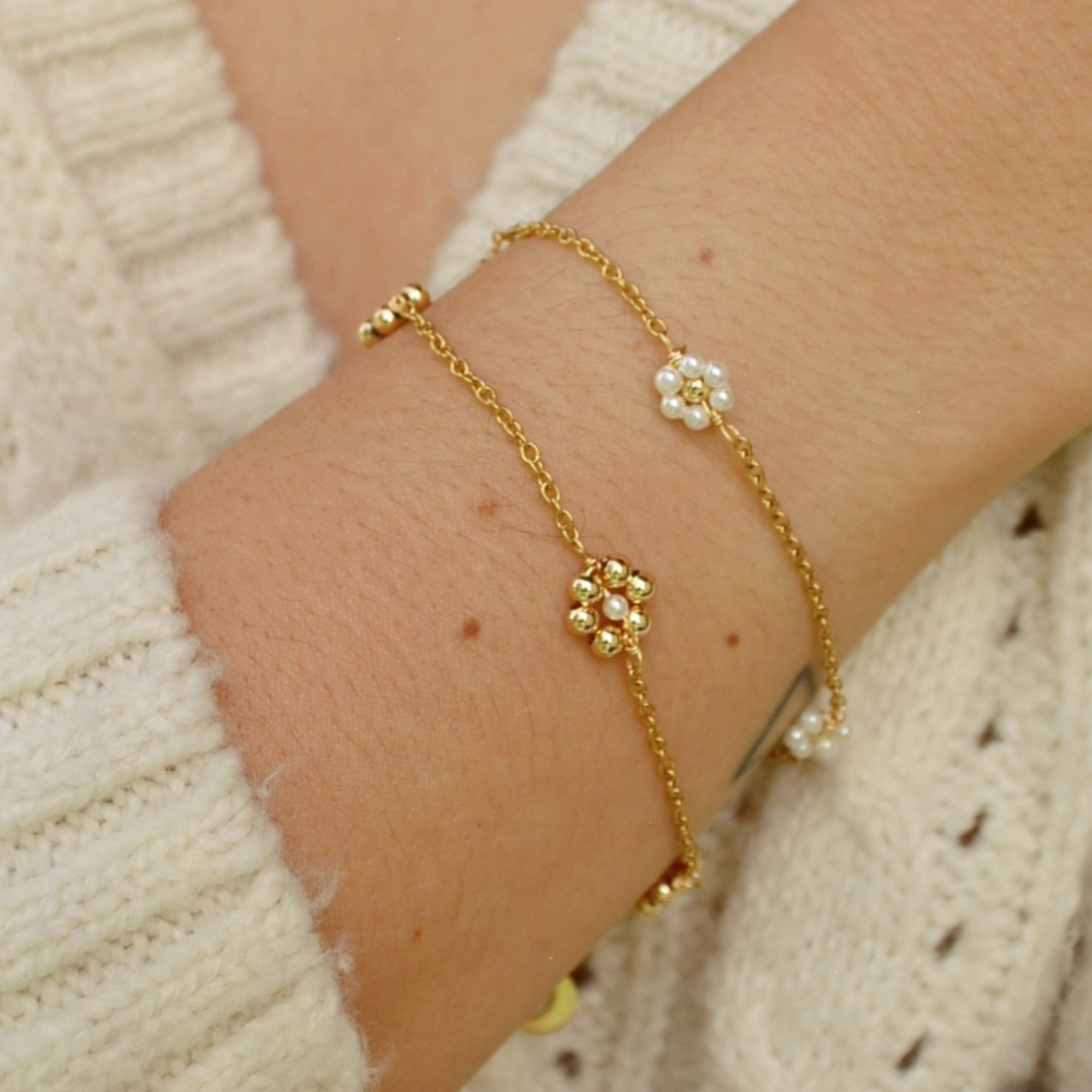 daisy bracelet