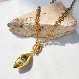 pearl pendant necklace